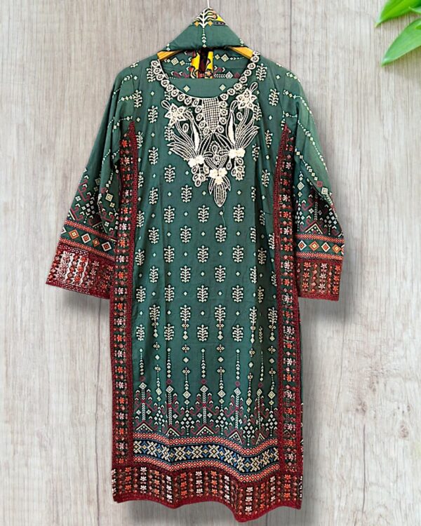 Stich 3 Piece Embroidered